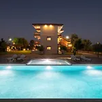 Rodon Garden 2 Sarti